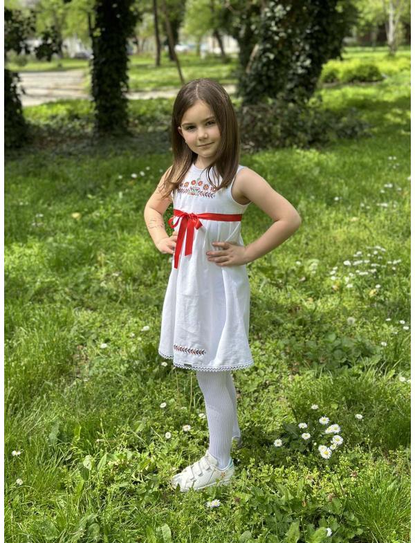 vestido de bebe con bordado